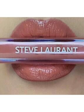 Steve Laurant Lip Oil in Orchid - New in Box